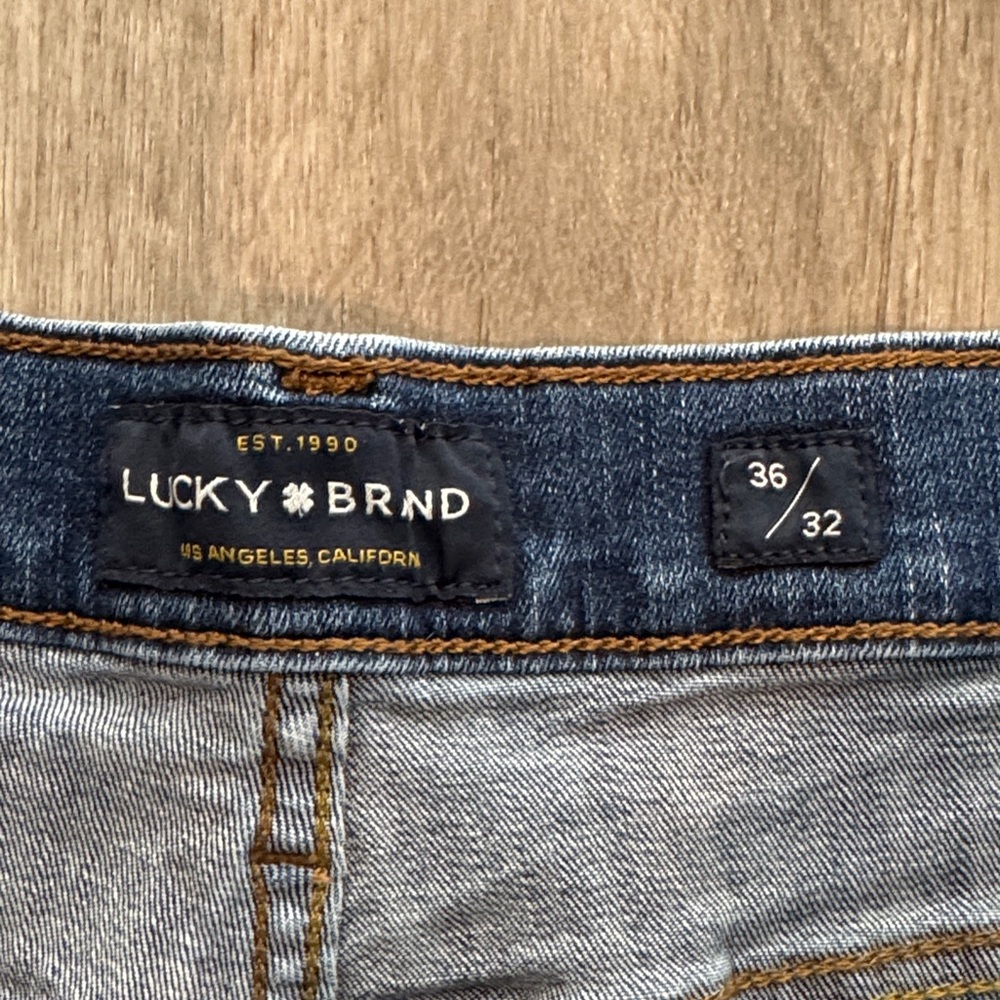 Lucky Brand Men's 410 Athletic Slim Jeans Size 36 X 32 - Picture 4 of 7